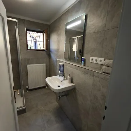 Kwatera prywatna Cosy In Modern Flat